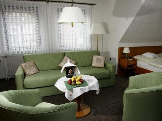 Hotel Restaurant Pempel Großalmerode Екстериор снимка